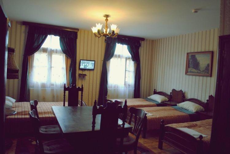 Szczebrzeszyn Noclegi Przy Restauracji Klemens מראה חיצוני תמונה